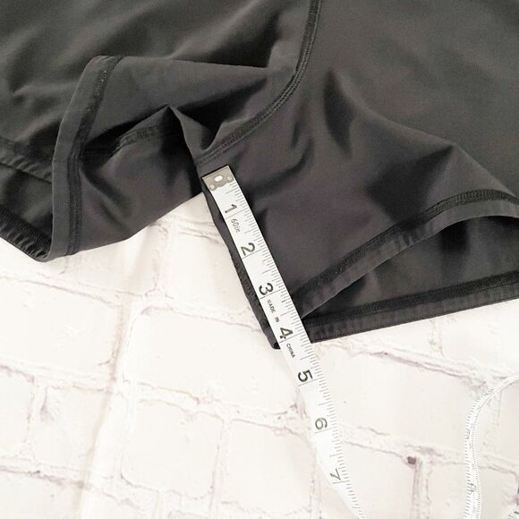 lululemon Pink Black Floral Groovy Run Short 4 Way Stretch 6 - Picture 10 of 11